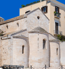 Fototapeta na wymiar Vallisa church. Bari. Apulia. Perspective of Vallisa church. Bari. Apulia