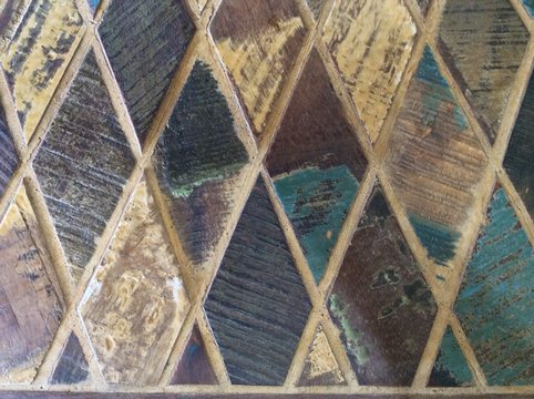 Surface table losanges bois