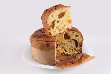 Panettone crafted with the typical Italian apricot taste