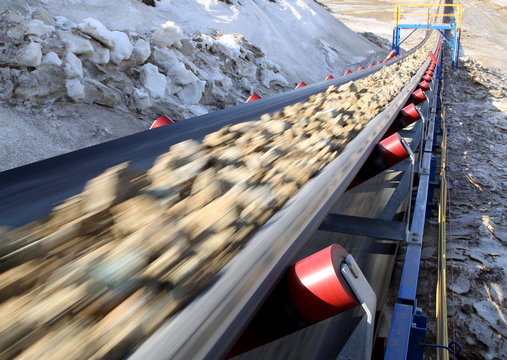 Conveyor belt moves ore from the quarry for processing