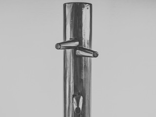 b&w wooden dummy from wing chun 