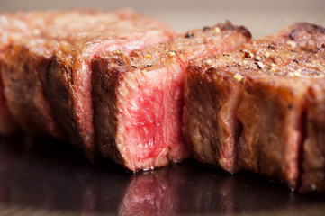 マグロのステーキ　イメージ