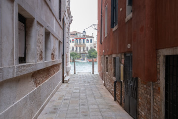 Fototapeta na wymiar dead end at Venice, Italy