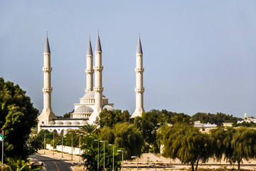 Fototapeta na wymiar Beautiful Mosque for Muslims to Worship