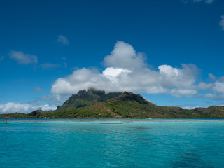Blue lagoon and Otemanu mountain at Bora Bora island, Tahiti, French Polynesia.