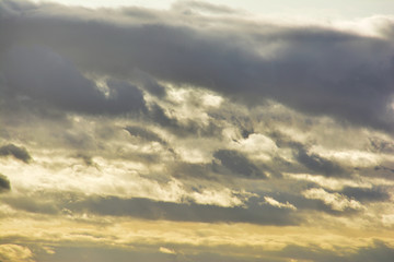 Fototapeta na wymiar Wolkengebilde im Herbst