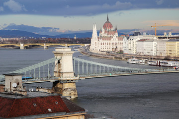 Szechenyi Chain Bridgem Budapest, Hungary	