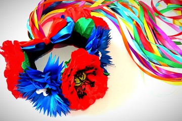 Bright ribbon decoration with poppies