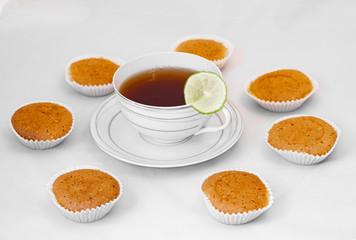 cup of tea with lyme and cookies
