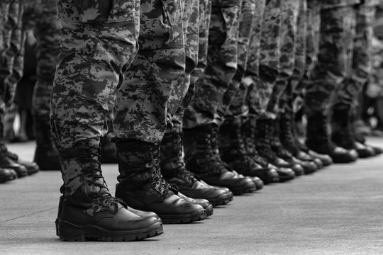 Botas de soldados formados