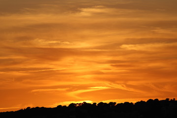 cielo naranja