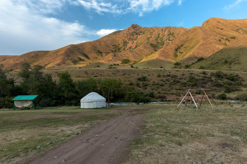 Obraz premium Trekking und Wandern in Kasachstan