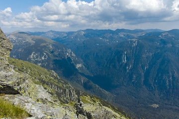 Fototapeta na wymiar Landscape from Lovnitsa peak, Rila Mountain, Bulgaria