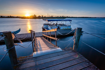 Obraz premium Sunset in the Escaroupim village in Salvaterra de Magos, Portugal