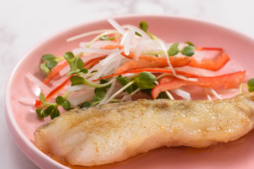 鱈のバターソテー