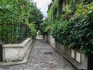un Paris insolite square des peupliers dans le 13ème arrondissement