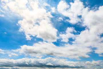 Fototapeta premium Beautiful sky and white clouds in daylight