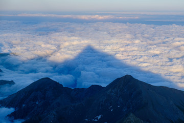 View from Rocciamelone to the cloud cover of the Po Valley