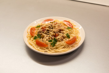 A step-by-step recipe for self-cooking pasta Bolognese. Step 25.