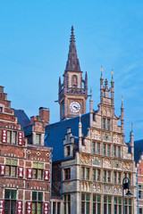 Fototapeta na wymiar Clocktower and historic buildings in the old town of Gent, Belgium