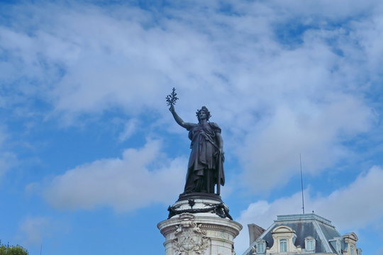 Statue de la République. place de la République. Paris. France.