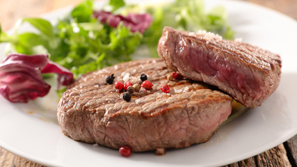 grilled beef steak and salad