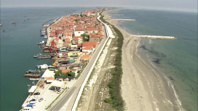 Litorale della laguna di Venezia ripreso dall'alto