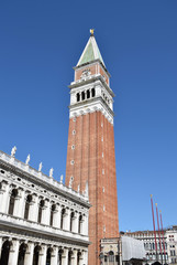 Fototapeta na wymiar Campanario de San Marcos, Venecia Italia