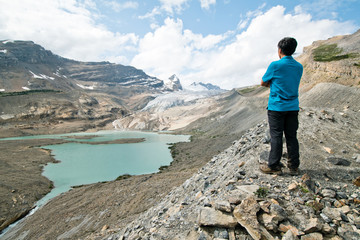 Naklejka premium Berg lake in Mt. Robson provincial park