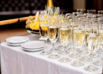 elegant table setting