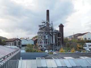 Gebläsehalle mit Hochofen und Wasserturm - Hüttenpark im saarländischen Neunkirchen