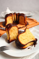 Bundt cake with chocolate glaze
