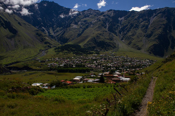 Fototapeta na wymiar Panoramic view of Stepantsminda village, Georgia