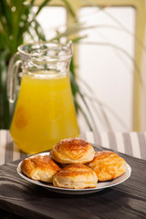 Lemonade and pastry
