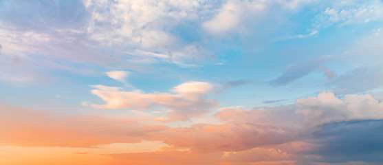 Obraz na płótnie Canvas Beautiful sunset sky. Nature sky backgrounds. 