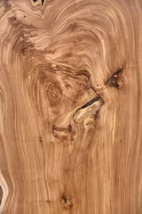 Gordijnen Levendige iepenplaat met een prachtige houtstructuur © timltv