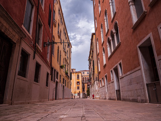 Fototapeta premium Murano City shape road between buildings bottom to top