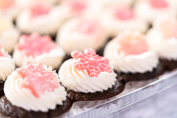 Baking cupcakes