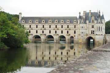 Cheanonceau Castle and river