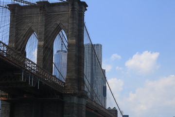 brooklyn bridge in new york