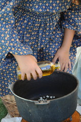 Pioneer woman cooking.