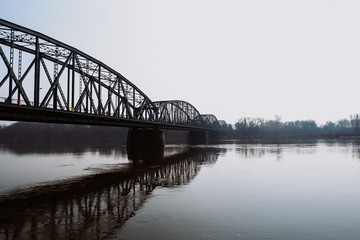Plakat Most i jego odbicie w rzece