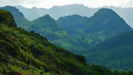 Fototapeta na wymiar Landscape of Vietnam. Mountains. Traveling