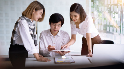 Female startup business coach giving recommendations, advise,explaining new idea to caucasian employee at meeting. Startup business, cooperation, workshop concept.