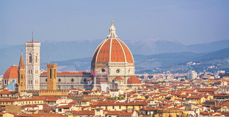 Fototapeta na wymiar View of beautiful Florence from side of Piazzale Michelangelo