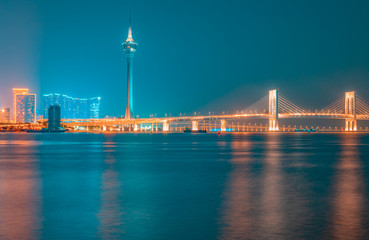 Obraz premium Night view of Macau Island on the other side of Zhuhai
