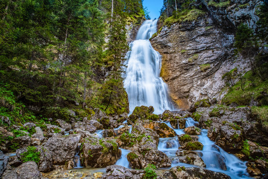 Wasserfall Kenzenh&uuml;tte