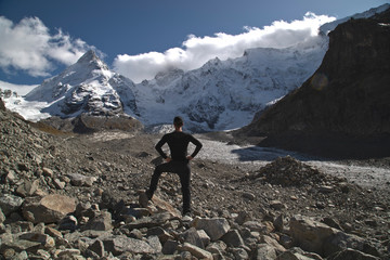 High altitude moraine hiking National park