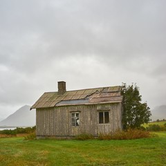 Obraz premium Forgotten house 