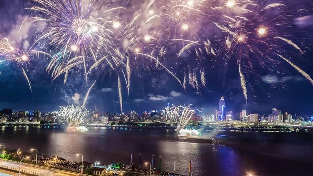 Taiwan's Taipei Freshwater Fisherman's Wharf Fireworks Landscape Time-lapse Movie